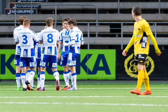 IFK Göteborgs spelare jublar