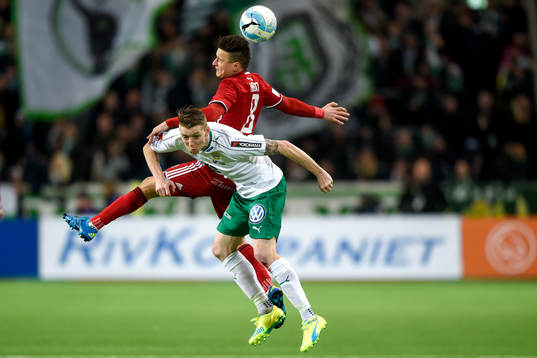 Östersunds Jamie Hopcutt och Hammarbys Birkir Már