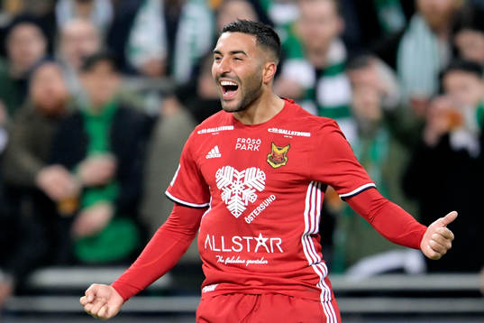 Östersunds Saman Ghoddos jublar