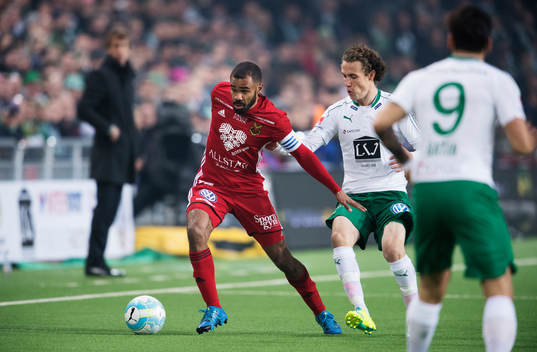 Östersunds Alex Dyer och Hammarbys Fredrik Torsteinbö