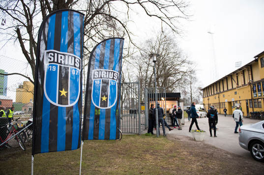 Sirius vepor i entrén till Studenternas IP
