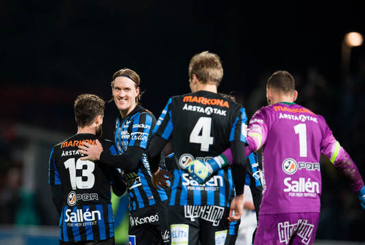 Sirius Kim Skoglund jublar
