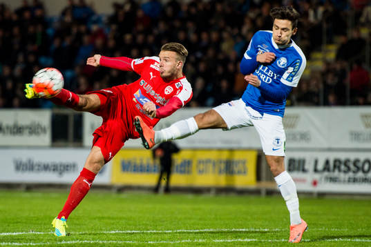 Värnamos Simon Nilsson och Trelleborgs Furkan Motori
