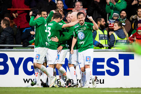 Jönköpings Fredric Fendrich (h) jublar