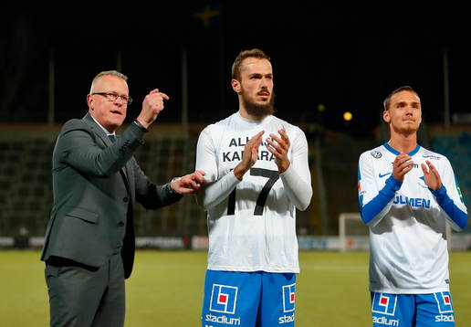 Norrköpings tränare Jan Andersson pekar på Emir Kujovic