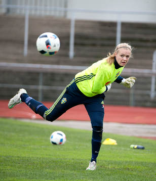 Sveriges målvakt Hilda Carlén