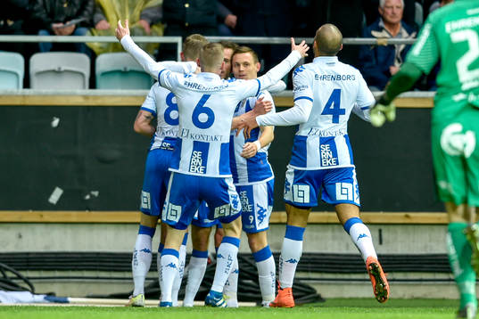 IFK Göteborgs Sören Rieks jublar med lagkamraterna