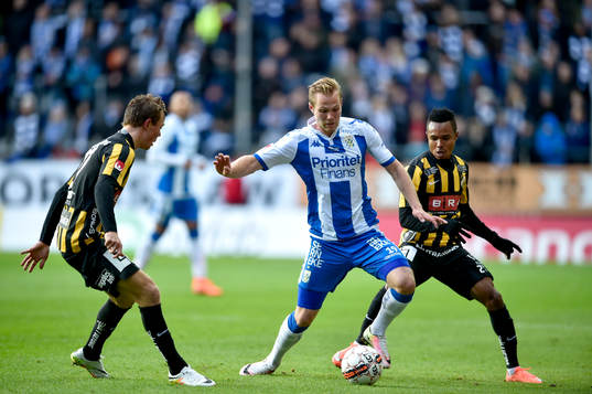 Häckens +hä27 och målvakt Peter Abrahamsson och IFK