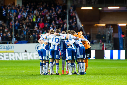 IFK Göteborg laddar för andra halvlek