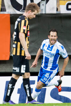 IFK Göteborgs Tobias Hysén jublar medan Häckens Simon