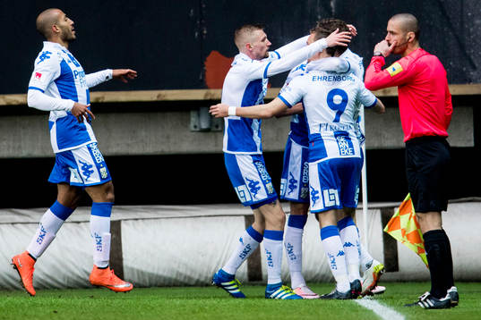 IFK Göteborgs spelare firar Sören Rieks gjort 1-0