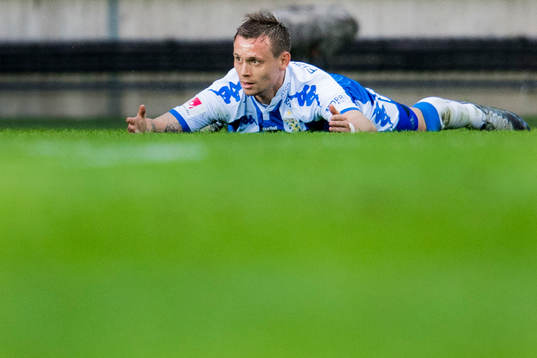 IFK Göteborgs Jakob Ankersen reagerar på ett domslut