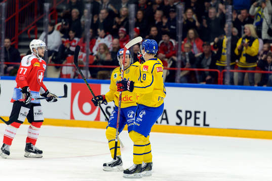 Sveriges Gustav Forsling jublar