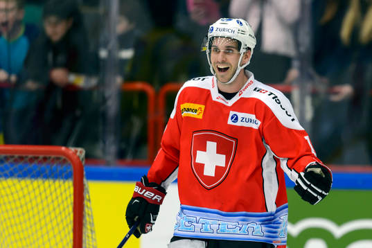 Schweiz Luca Cunti jublar