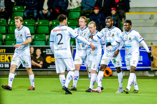 Gefles spelare jublar