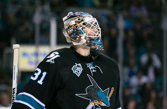 San Jose Sharks goalie Martin Jones (31)