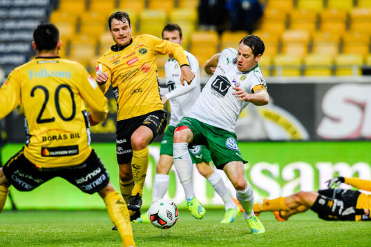 Elfsborgs Henning Hauger och Hammarbys Johan Persson