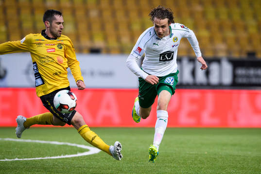 Hammarbys Fredrik Torsteinbö och Elfsborgs Emir Bajrami