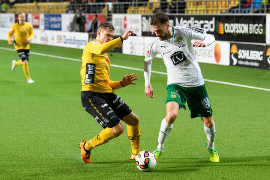 Hammarbys Arnor Smarason och Elfsborgs Viktor Claesson