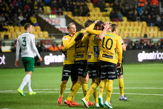 Elfsborgs Marcus Rohdén klappas om