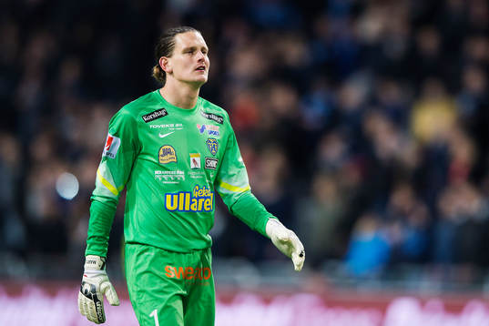 Falkenbergs målvakt Otto Martler deppar