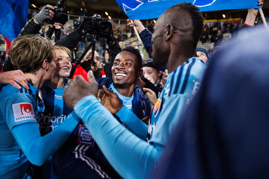Djurgårdens Sam Johnson (m) jublar