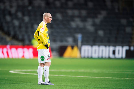 Falkenbergs Christoffer Carlsson deppar