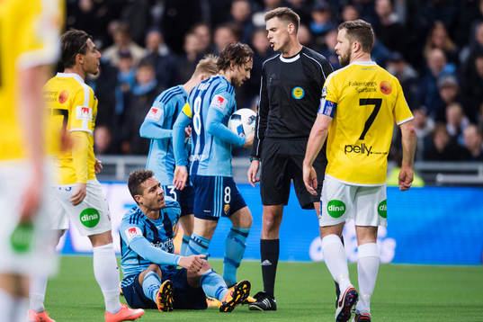 Djurgårdens Mathias Ranegie har ont