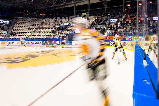 Skellefteås spelare värmer upp