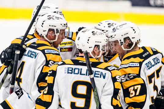 Skellefteås spelare jublar