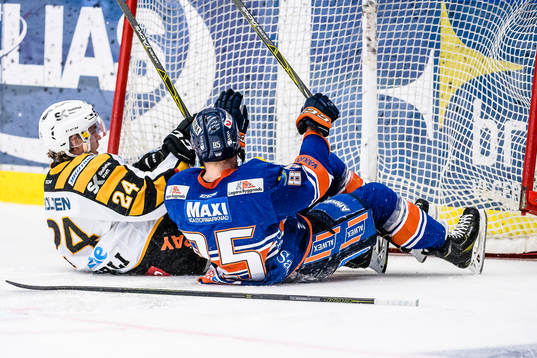 Skellefteås Andreas Wingerli och Växjös Liam Reddox