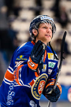 Växjös Richard Gynge jublar