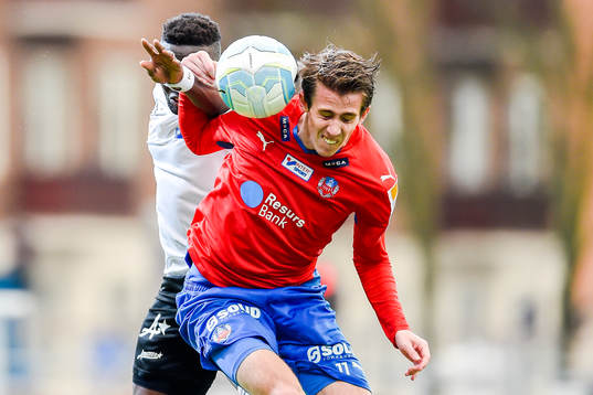 Örebros Alhassan Kamara och Helsingborgs Daniel Mobaeck