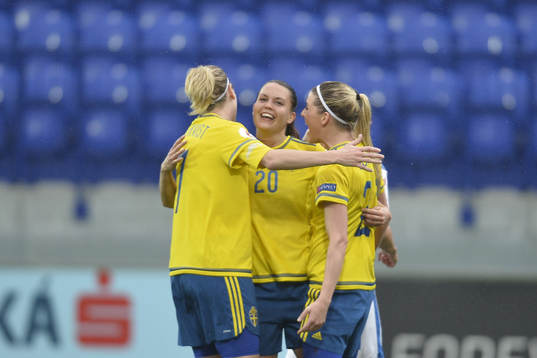 Sveriges Emilia Appelquist jublar