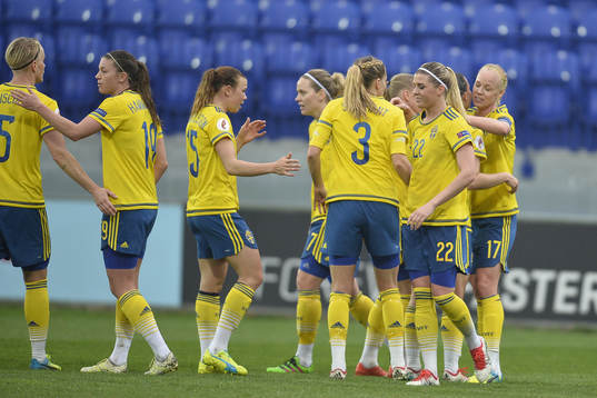 Sveriges Emilia Appelquist jublar
