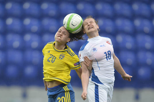 Sveriges Emilia Appelquist och Slovakiens Domonika