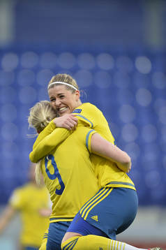 Sveriges Stina Blacksteinus jublar med Olivia Schough