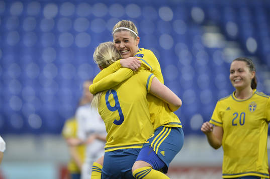 Sveriges Stina Blacksteinus jublar med Olivia Schough