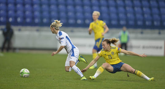 Sveriges Jessica Samuelsson och Slovakiens Patricia Hmirova