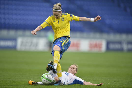 Sveriges Lisa Dahlkvist och Slovakiens Dominika Skorvankova