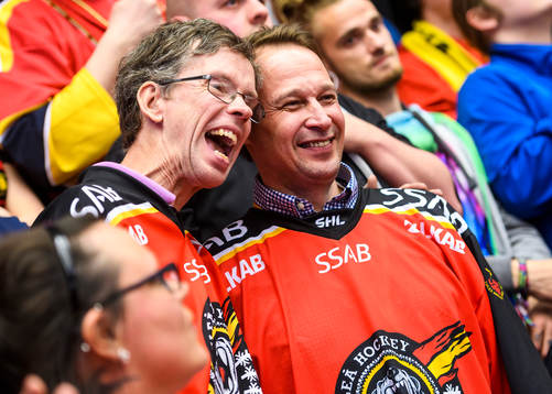 Luleås gamla målvakt Jarmo Myllys står i hemmaklacken