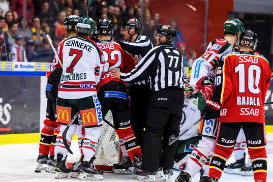Bråk mellan lagen