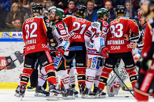 Bråk mellan lagen