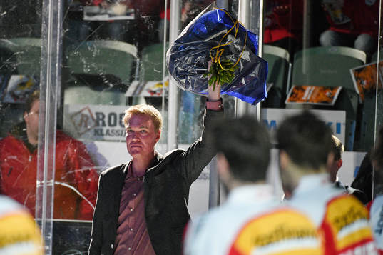 Kenny Jönsson hyllas