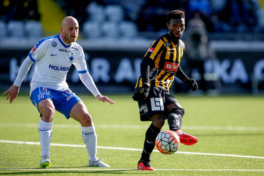 Norrköpings Daniel Sjölund och Häckens Mohammed Abubakari