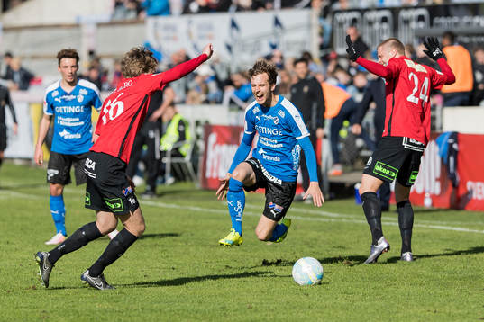 Halmstads Alexander Henningsson blir fälld av Trelleborgs