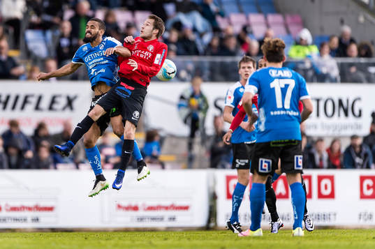 Halmstads Junes Barny och Trelleborgs Zoran Jovanovic