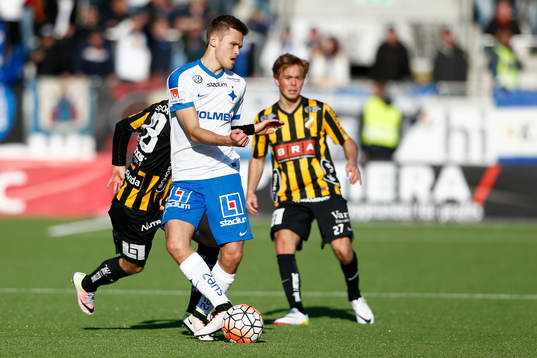 Norrköpings Arnor Ingvi Traustason och Häckens Adam
