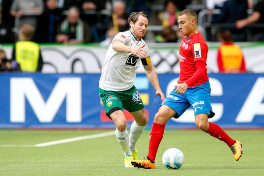 Hammarbys Johan Persson och Helsingborgs Jordan Larsson