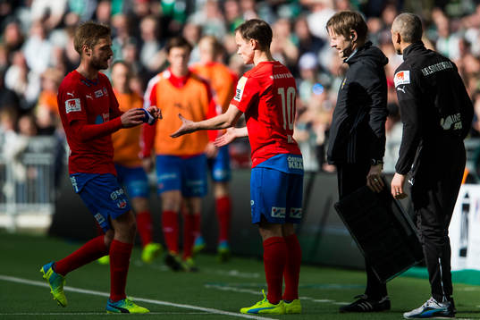 Helsingborgs Johan Mårtensson byter med Helsingborgs Anton